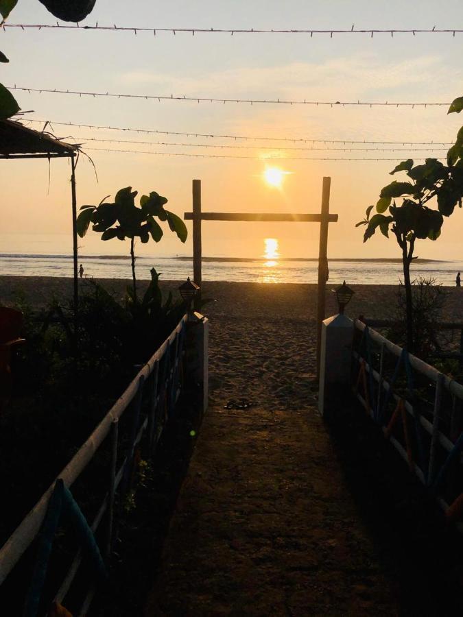 Sunset Cafe Hotel Gokarna  Buitenkant foto